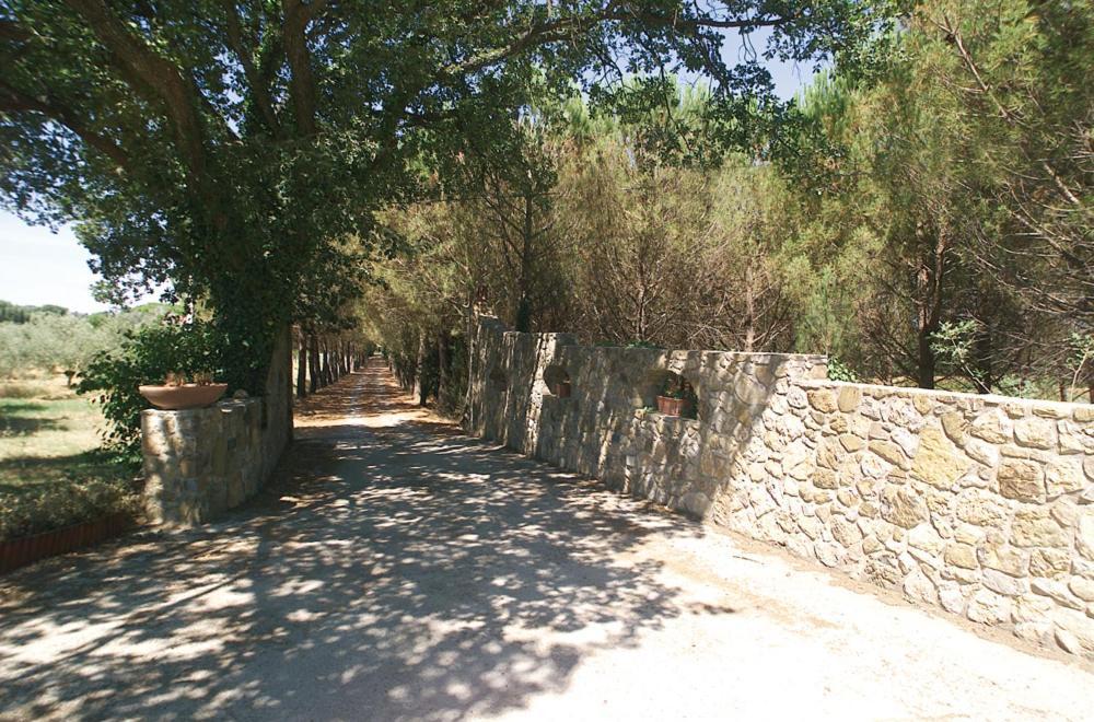 Ranch Hotel Scarlino Exterior foto